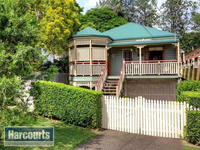 10 Royal Row, Bardon QLD 4065