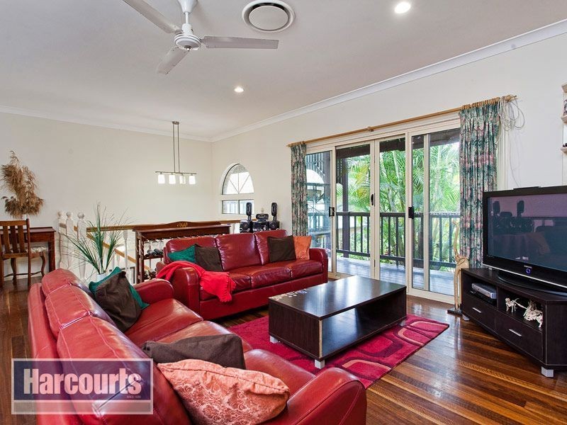 9 Willowood Place, The Gap QLD 4061