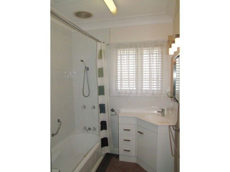 185 Ashgrove Avenue, Ashgrove QLD 4060