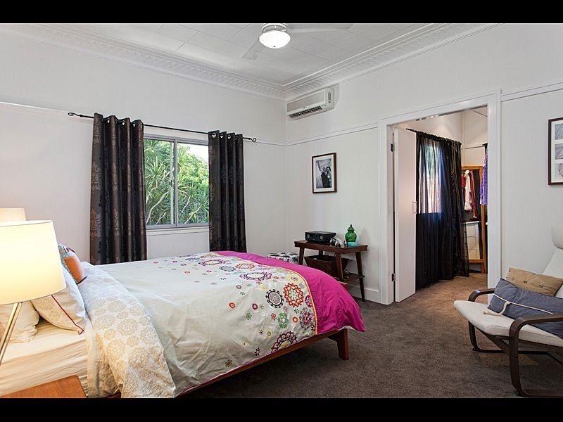 586 Waterworks Road, Ashgrove QLD 4060