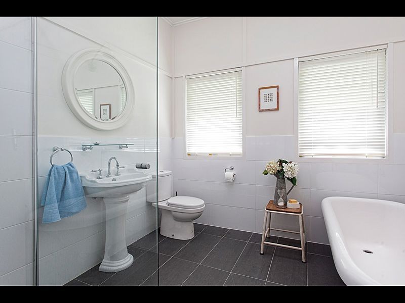 586 Waterworks Road, Ashgrove QLD 4060