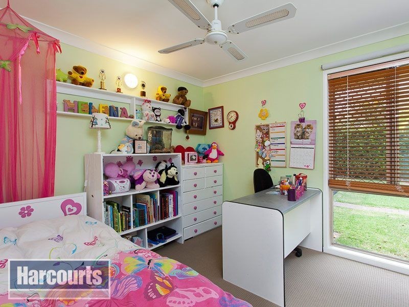 4 Hillside Place, The Gap QLD 4061