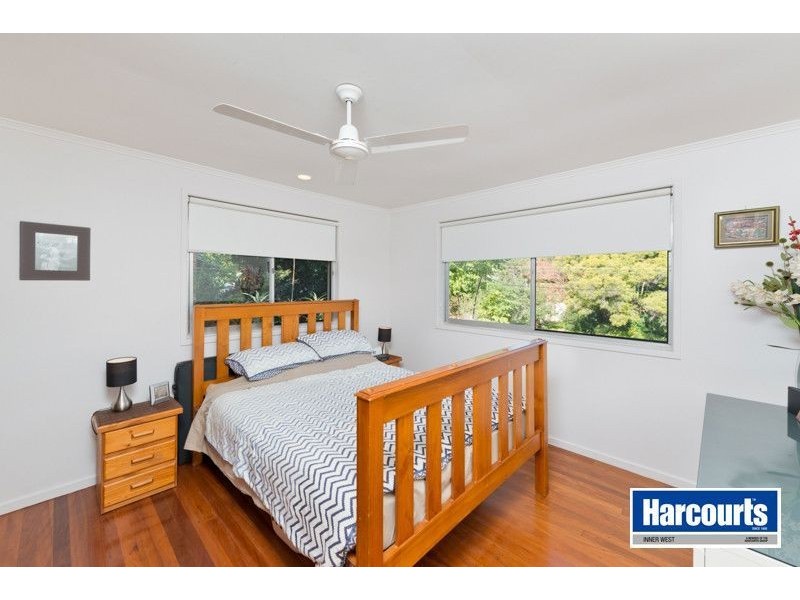 8 Dajarra Street, The Gap QLD 4061