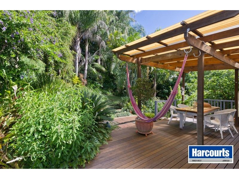 73 School Road, The Gap QLD 4061