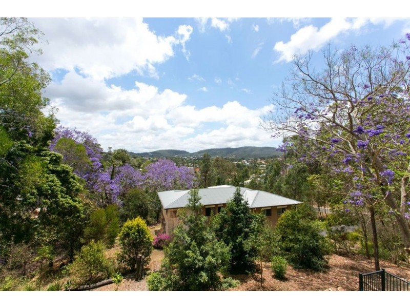 101 Kays Road, The Gap QLD 4061