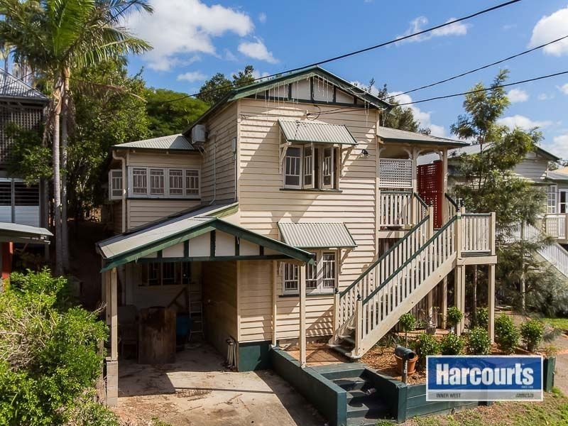 30 Carmel Street, Bardon QLD 4065