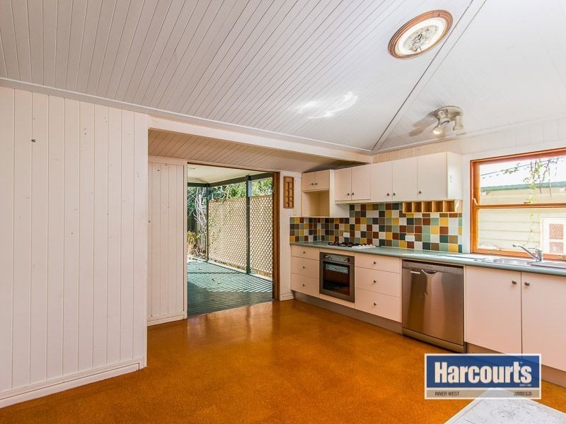 30 Carmel Street, Bardon QLD 4065