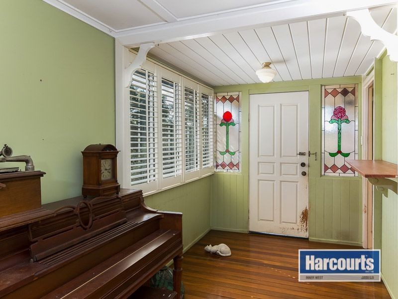 30 Carmel Street, Bardon QLD 4065