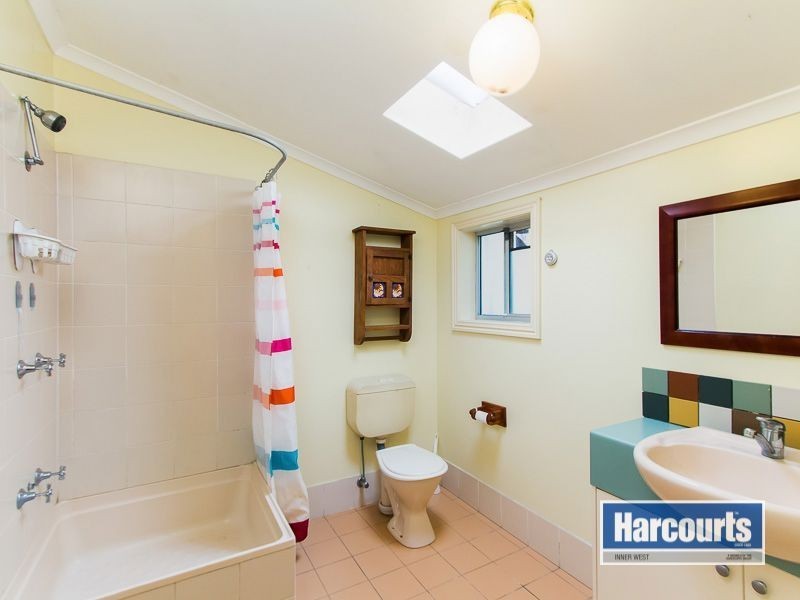 30 Carmel Street, Bardon QLD 4065
