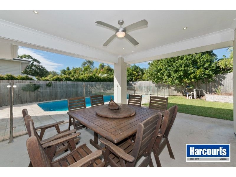 11 Patricia Drive, The Gap QLD 4061