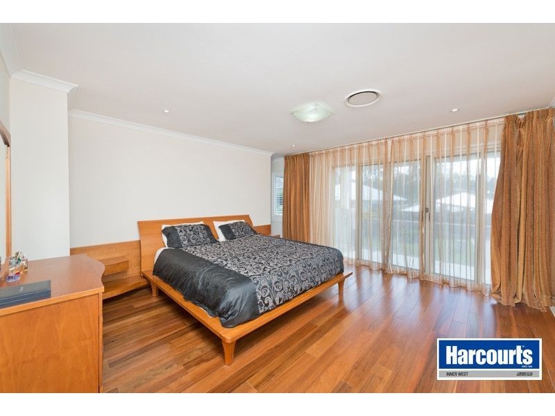 11 Patricia Drive, The Gap QLD 4061
