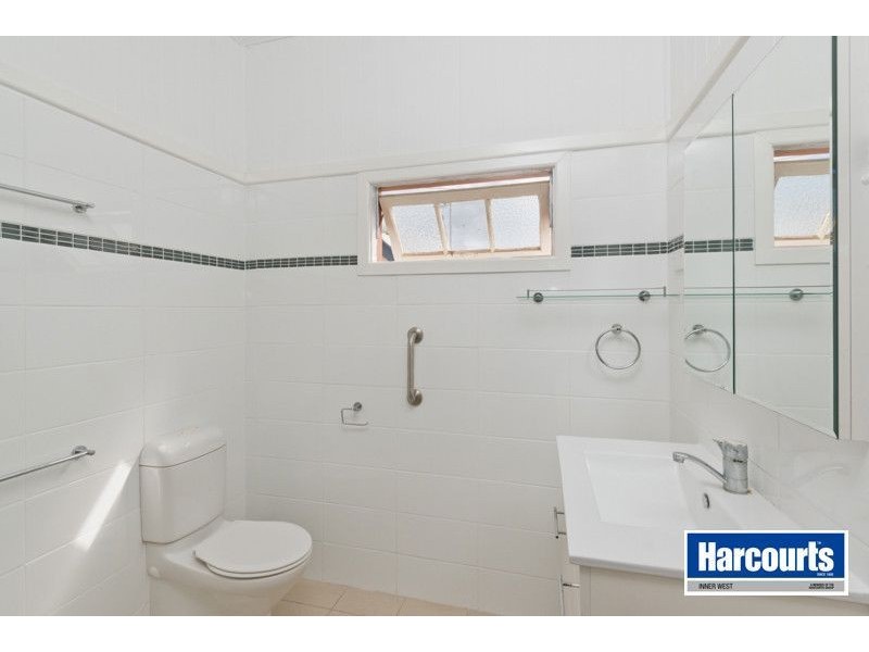 9 Coronation Street, Bardon QLD 4065