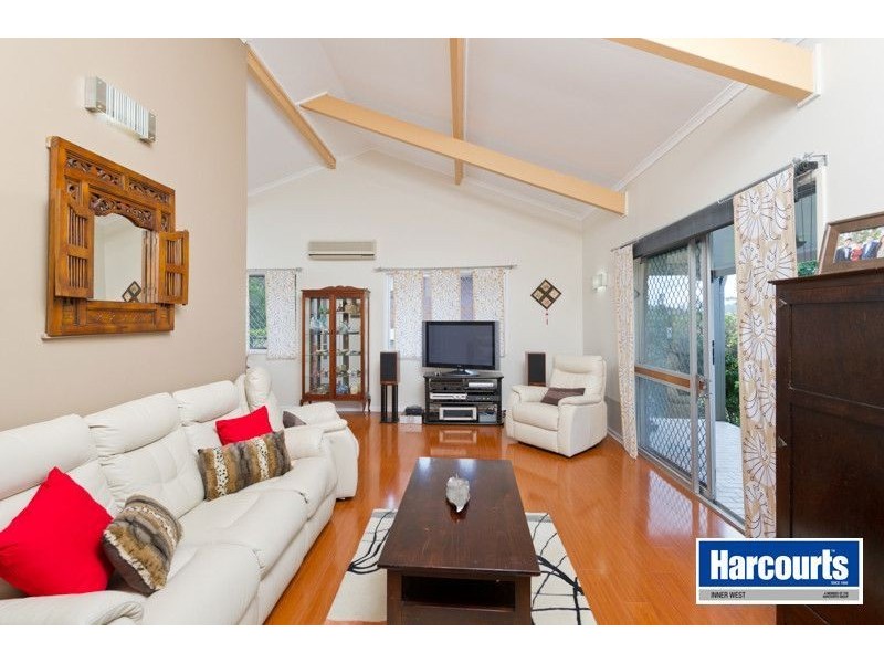 43 Kaloma Road, The Gap QLD 4061