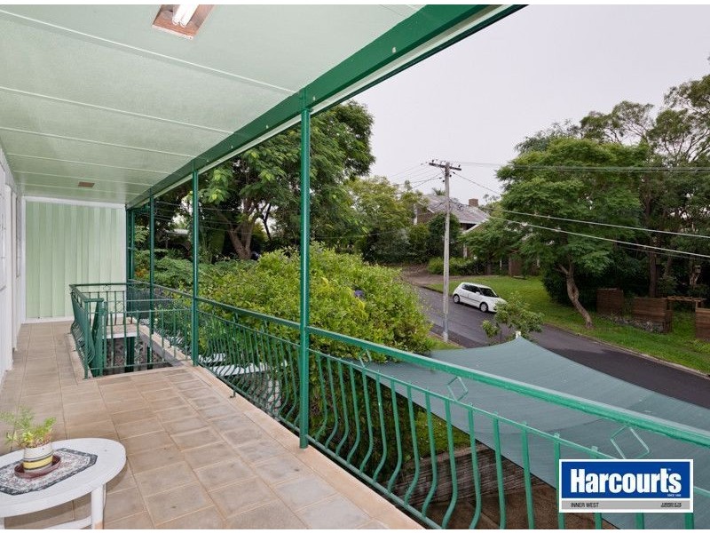 37 Warana Street, The Gap QLD 4061