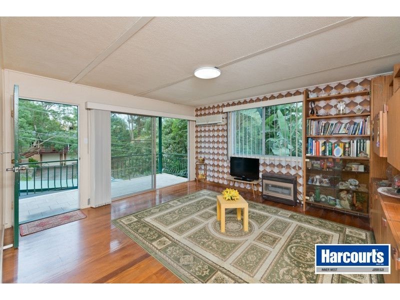 37 Warana Street, The Gap QLD 4061