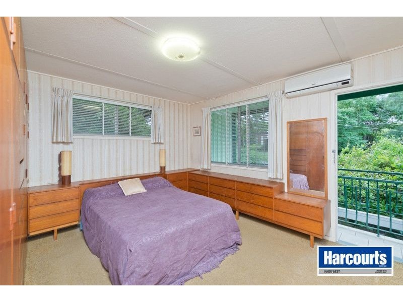 37 Warana Street, The Gap QLD 4061