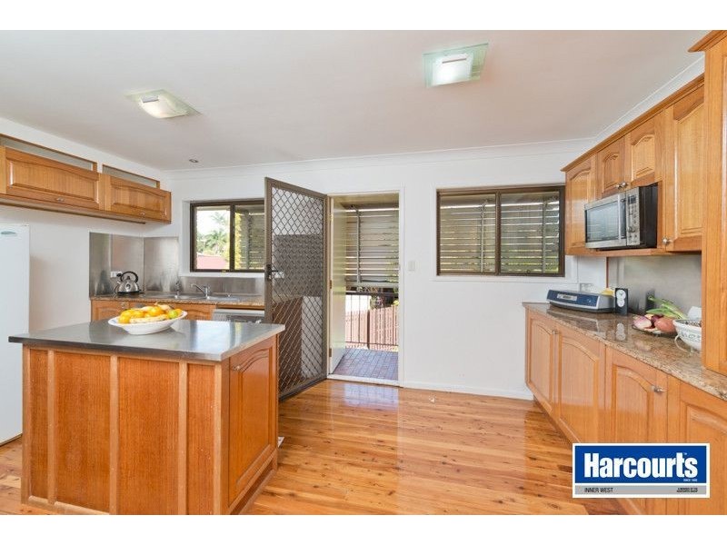 1 Doncella Street, The Gap QLD 4061