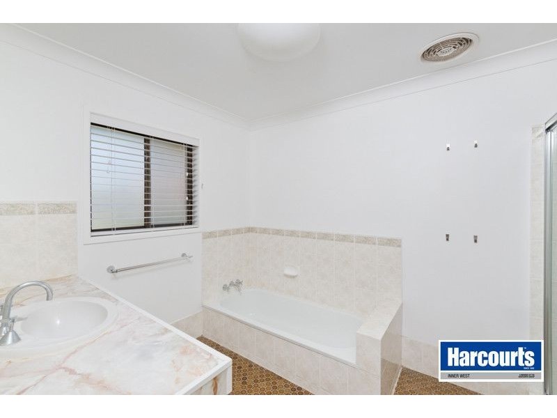 1 Doncella Street, The Gap QLD 4061