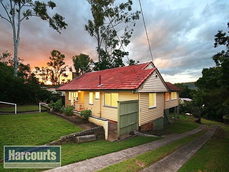 33 Alton Terrace, The Gap QLD 4061