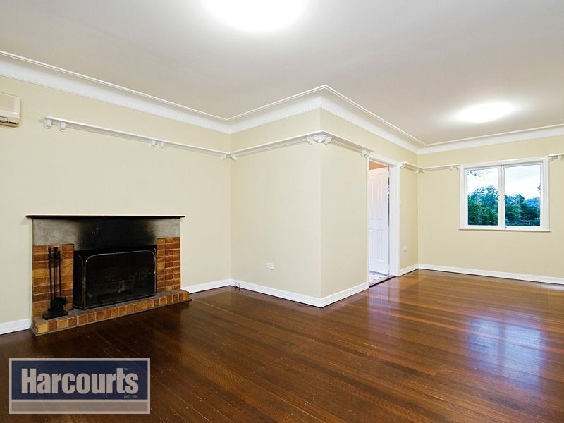 33 Alton Terrace, The Gap QLD 4061