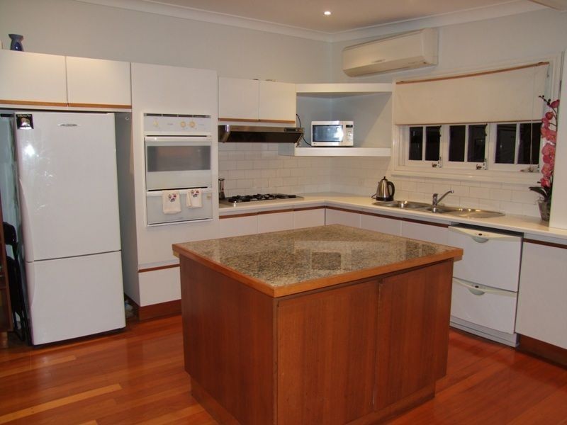 74 Willmington, Newmarket QLD 4051