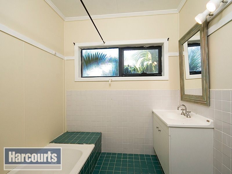 854 South Pine Road, Everton Park QLD 4053