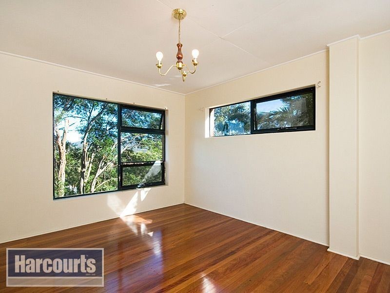 854 South Pine Road, Everton Park QLD 4053