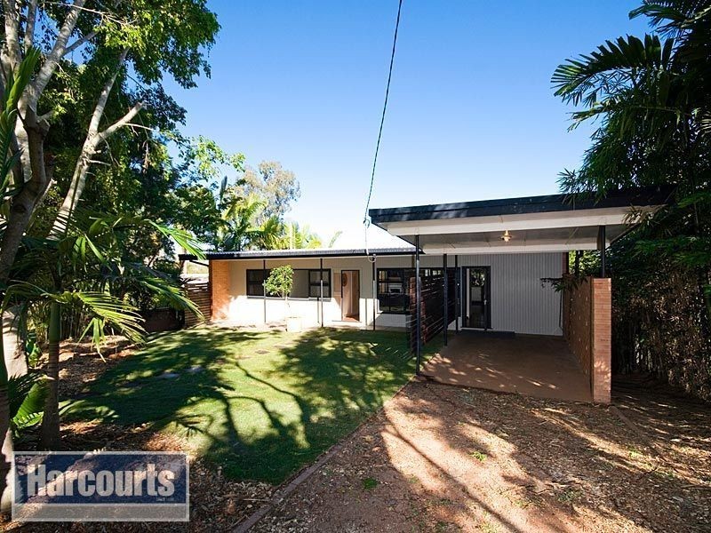 854 South Pine Road, Everton Park QLD 4053