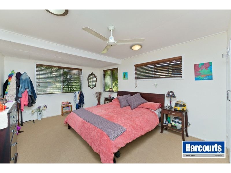 26 Harward Street, The Gap QLD 4061