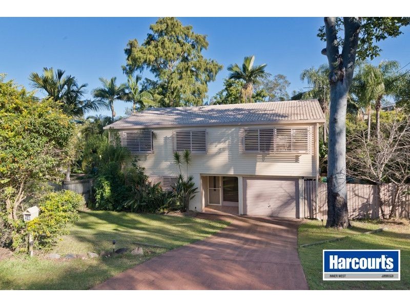 26 Harward Street, The Gap QLD 4061