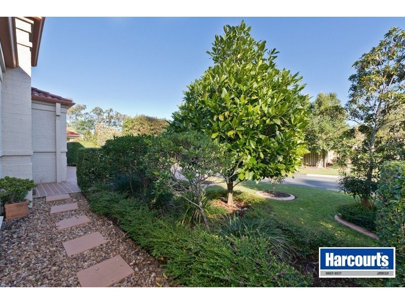35 Montrose Place, The Gap QLD 4061