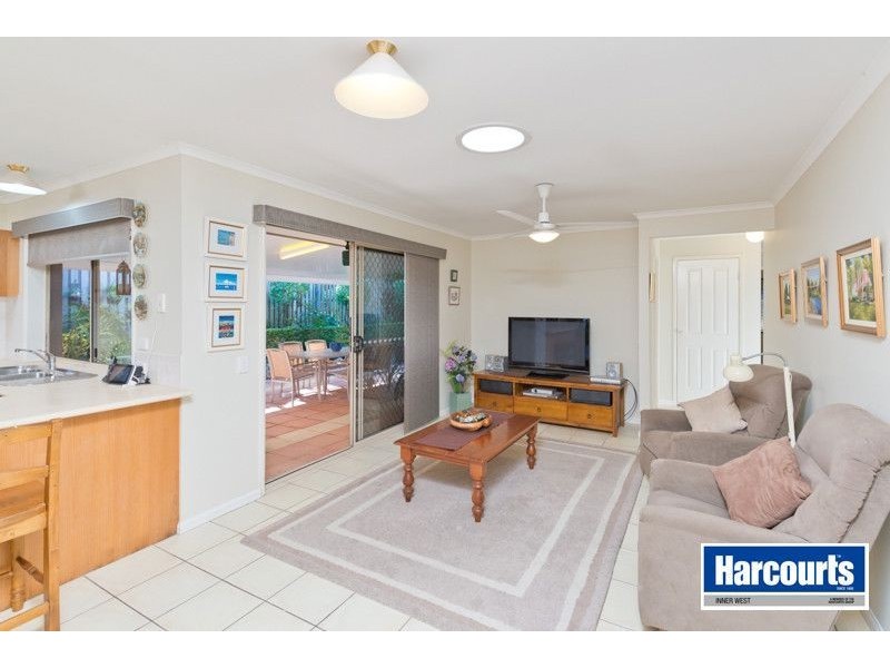 35 Montrose Place, The Gap QLD 4061
