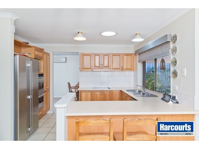 35 Montrose Place, The Gap QLD 4061