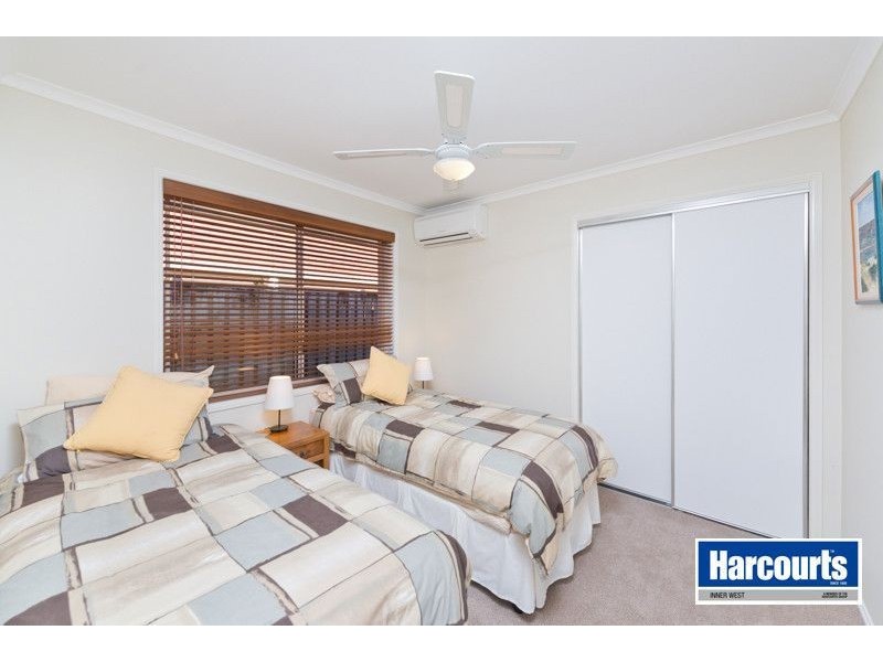 35 Montrose Place, The Gap QLD 4061