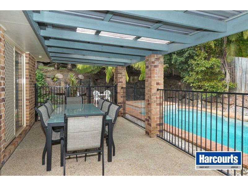 11 Wollundry Place, The Gap QLD 4061