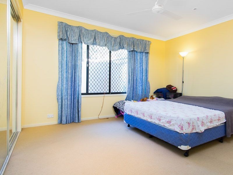 13 Rattray Place, Ferny Grove QLD 4055