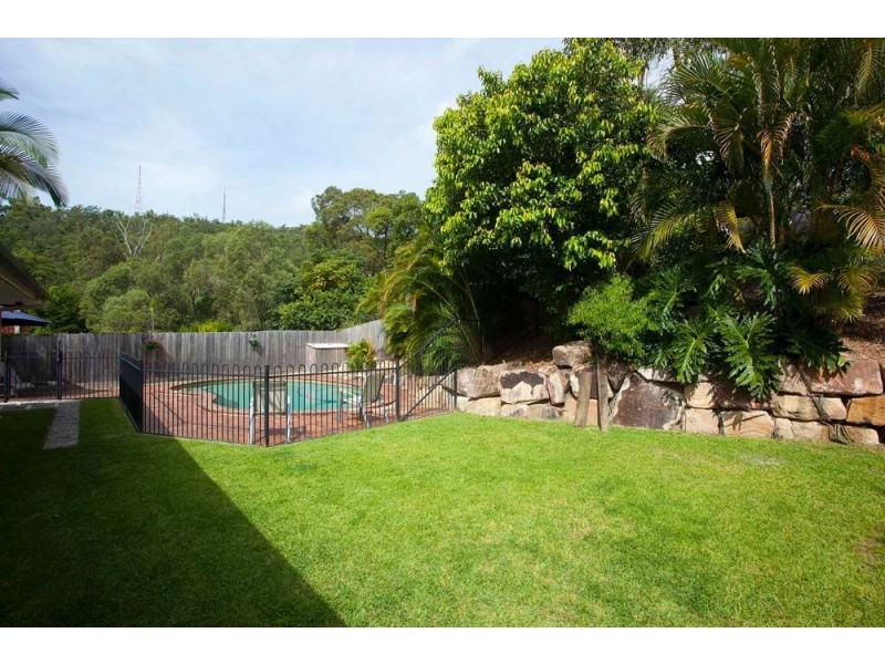 16 Glenferrie Place, The Gap QLD 4061