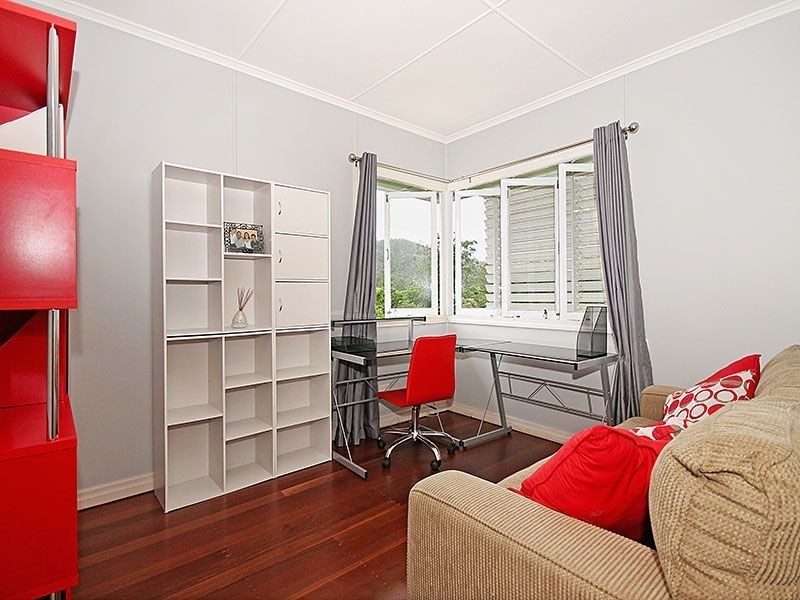 9 Ullin Street, The Gap QLD 4061