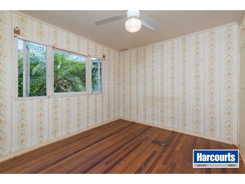 4 Ridgeway Street, The Gap QLD 4061