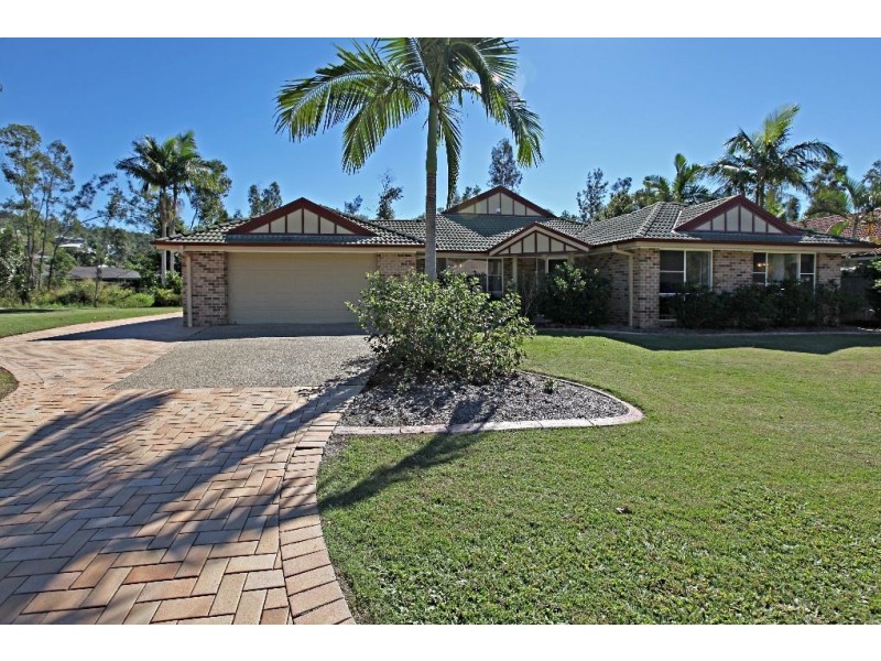33 Parkside Crescent, The Gap QLD 4061