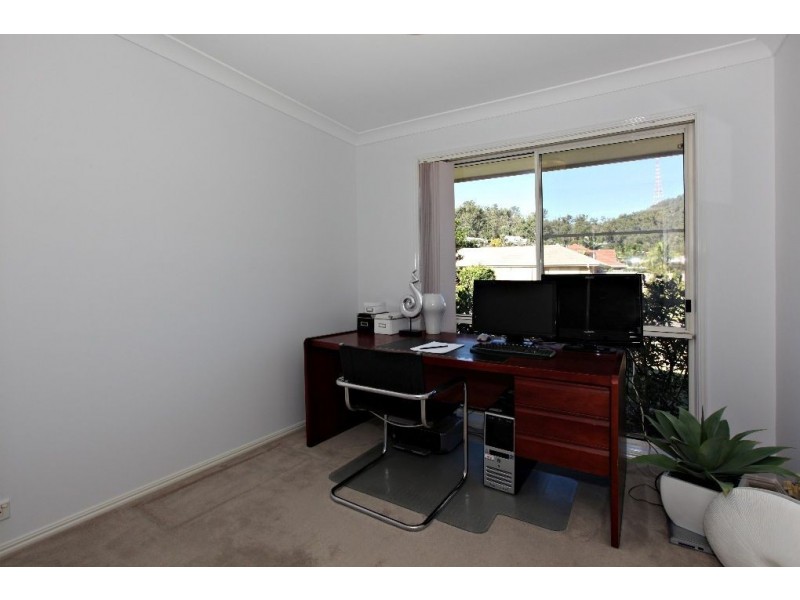 33 Parkside Crescent, The Gap QLD 4061