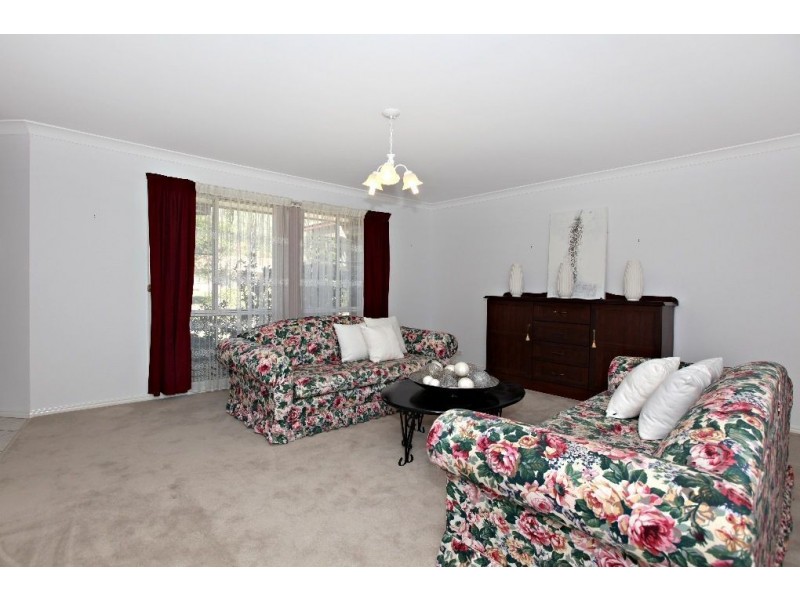 33 Parkside Crescent, The Gap QLD 4061