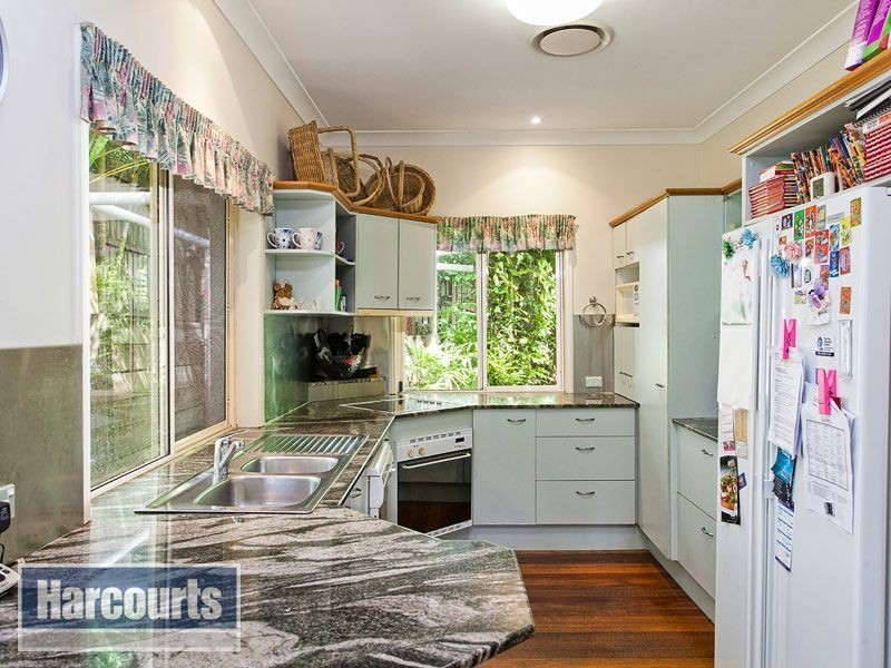 9 Willowood Place, The Gap QLD 4061