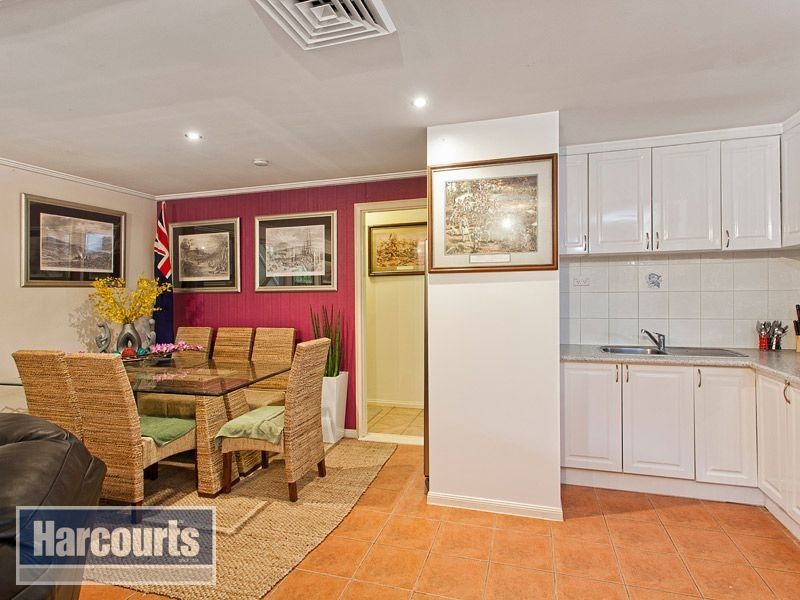 9 Willowood Place, The Gap QLD 4061