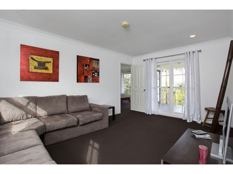 13 Chicester Street, The Gap QLD 4061