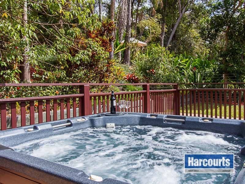 85 Barkala Street, The Gap QLD 4061