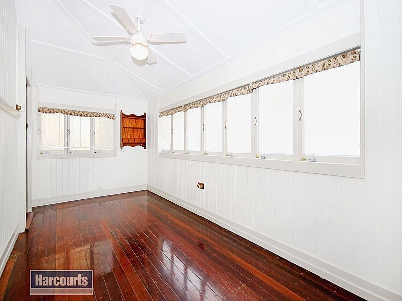 94 Leworthy Street, Bardon QLD 4065