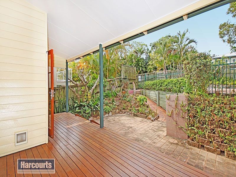 94 Leworthy Street, Bardon QLD 4065