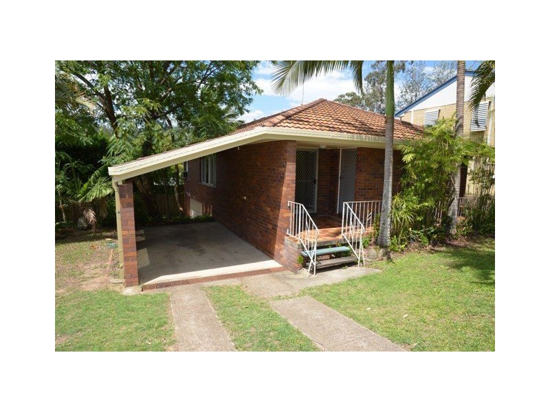 17 Woorama Road, The Gap QLD 4061