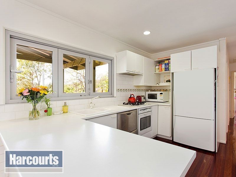 7 Kilmaine Street, The Gap QLD 4061